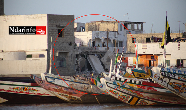 URGENT - GUET-NDAR : les deux mosquées en démolition. URGENT - GUET-NDAR : les deux mosquées en démolition.