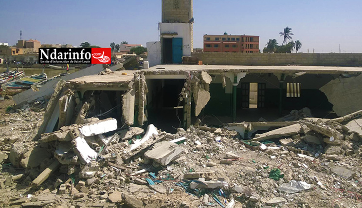 DIRECT - GUET-NDAR : l'une des mosquées, détruite. DIRECT - GUET-NDAR : l'une des mosquées, détruite.