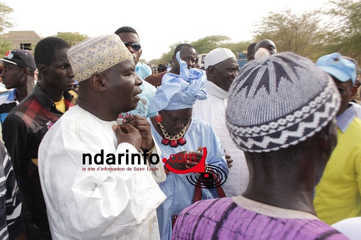 WADE accueilli en Roi: Saint-Louis dans l’effervescence. Regardez ! WADE accueilli en Roi: Saint-Louis dans l’effervescence. Regardez !