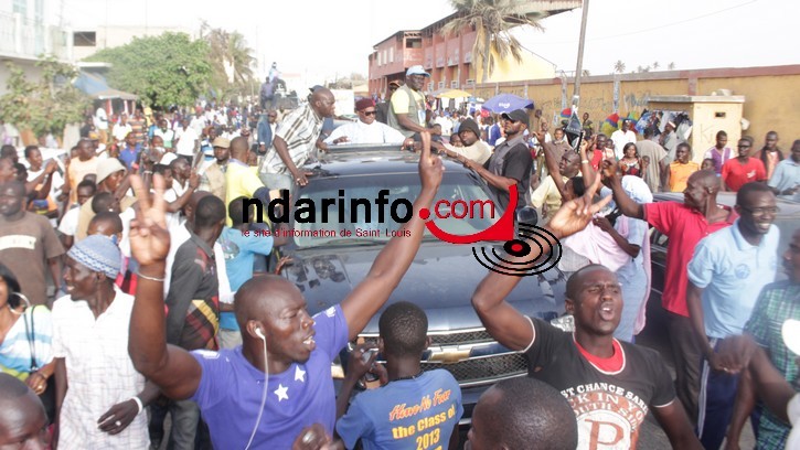 WADE accueilli en Roi: Saint-Louis dans l’effervescence. Regardez ! WADE accueilli en Roi: Saint-Louis dans l’effervescence. Regardez !