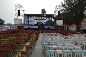 Direct : La Place Faidherbe prête à accueillir le festival