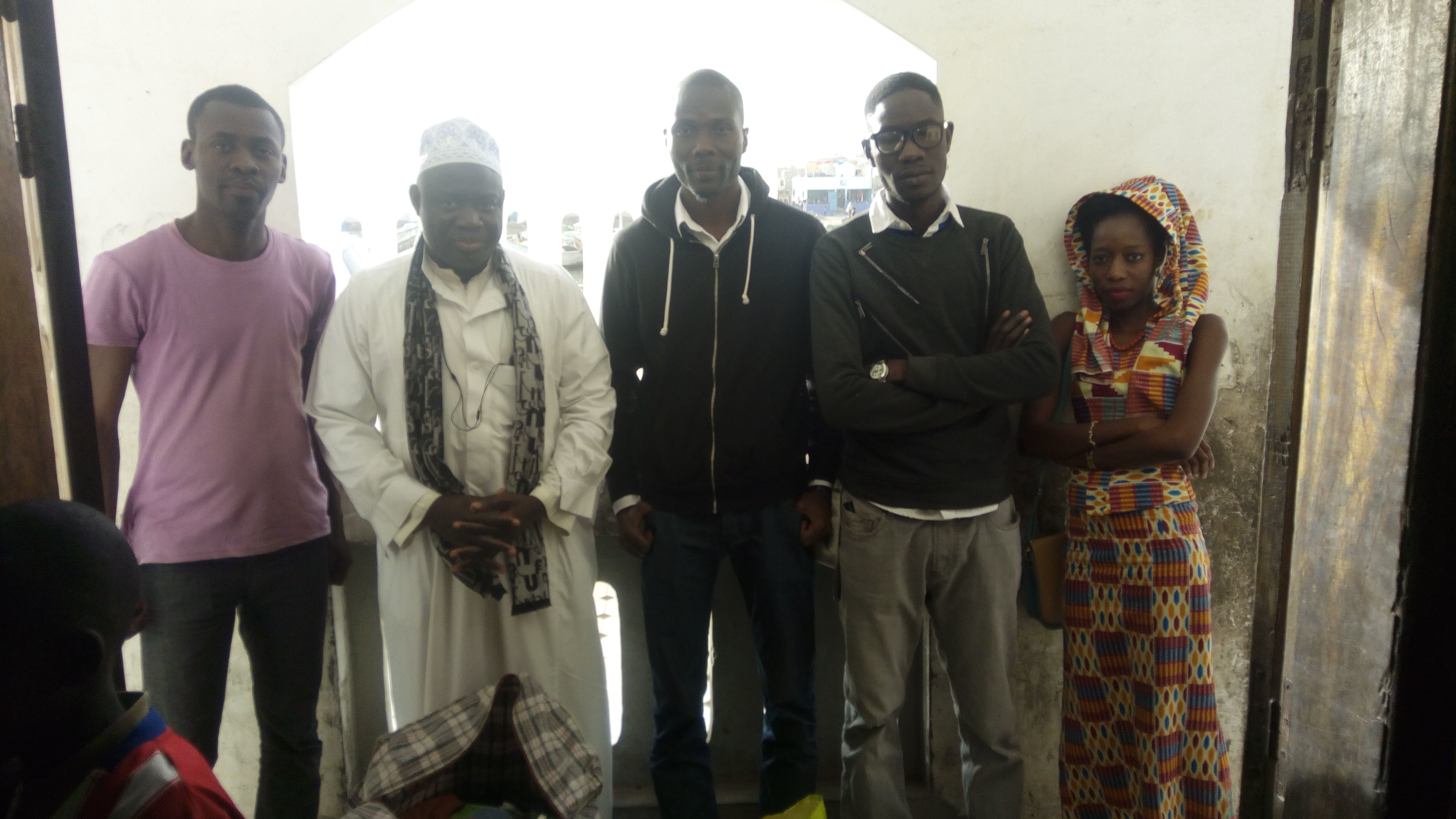 Le groupe Facebook "Vip Saint Louis" remet de dons d'habits lourds aux Talibés Le groupe Facebook "Vip Saint Louis" remet de dons d'habits lourds aux Talibés