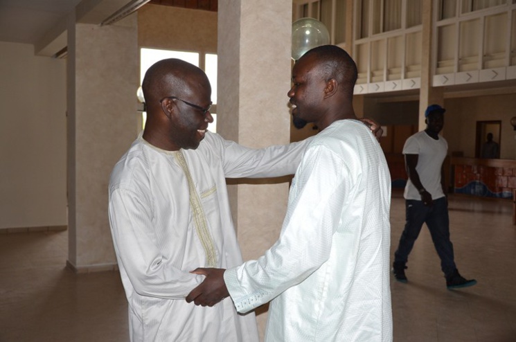 Les premières images de Ousmane Sonko après sa révocation Les premières images de Ousmane Sonko après sa révocation