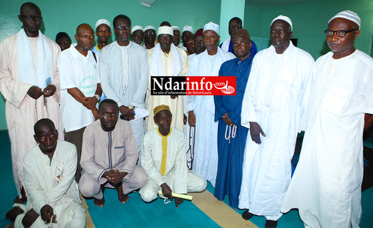 Vive colère des Imams contre l’interdiction du voile: boycott du collège Didier Marie, sermons de dénonciation et rassemblement sur la Place Faidherbe (vidéo) Vive colère des Imams contre l’interdiction du voile: boycott du collège Didier Marie, sermons de dénonciation et rassemblement sur la Place Faidherbe (vidéo)