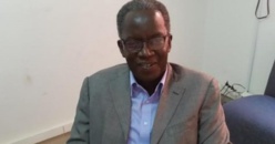 POLITIQUE: un professeur de l'UGB crée un parti écologiste. POLITIQUE: un professeur de l'UGB crée un parti écologiste.