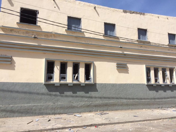 ( Photos) Le visage pitoyable de l'école Cheikh TOURE après les manifestations. ( Photos) Le visage pitoyable de l'école Cheikh TOURE après les manifestations.