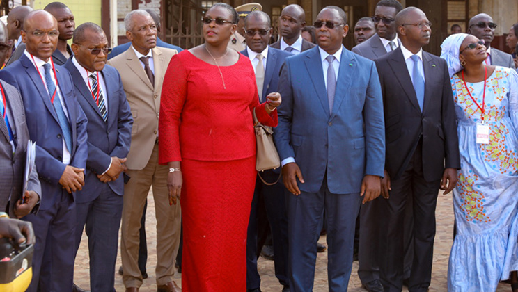 Macky Sall : "Le Train Express Régional est le plus grand projet du Sénégal indépendant" Macky Sall : "Le Train Express Régional est le plus grand projet du Sénégal indépendant"