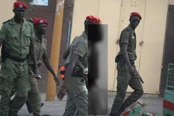 10 nouveaux postes de police frontaliers en 2017 (Macky Sall)