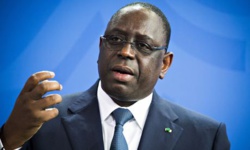 " Macky SALL n'a jamais parlé d'"oisifs errants " ( communiqué ) " Macky SALL n'a jamais parlé d'"oisifs errants " ( communiqué )