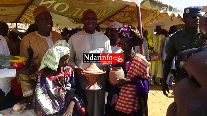 Saint-Louis : Serigne Mbaye THIAM visite les chantiers de l'éducation ( Photos ) Saint-Louis : Serigne Mbaye THIAM visite les chantiers de l'éducation ( Photos )