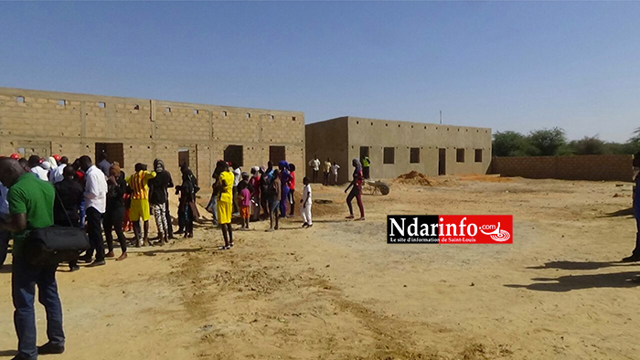 Saint-Louis : Serigne Mbaye THIAM visite les chantiers de l'éducation ( Photos ) Saint-Louis : Serigne Mbaye THIAM visite les chantiers de l'éducation ( Photos )