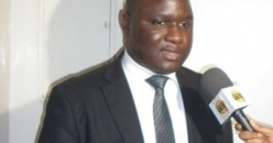 Condoleances: le President Adoulaye Wade appelle Déthié Fall Condoleances: le President Adoulaye Wade appelle Déthié Fall