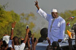 Adama Barrow arrivé à Dakar peu avant 12 heures Adama Barrow arrivé à Dakar peu avant 12 heures