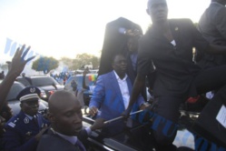 Le Meeting de Macky Sall interrompu à Ourossogui par des jets de pierres