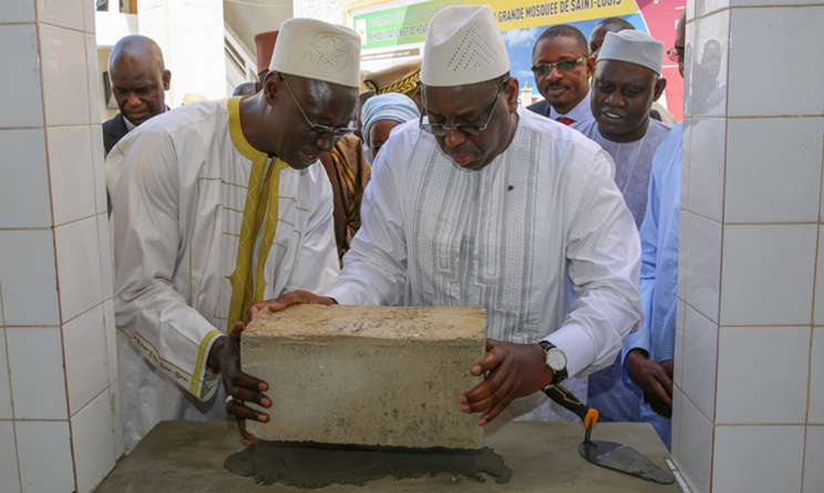 Au lancement des travaux de réhabilitation de la Grande mosquée de Saint-Louis Au lancement des travaux de réhabilitation de la Grande mosquée de Saint-Louis