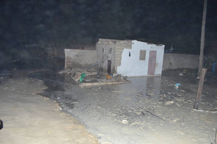 FURIE DES VAGUES : situation grave sur Langue de Barbarie.