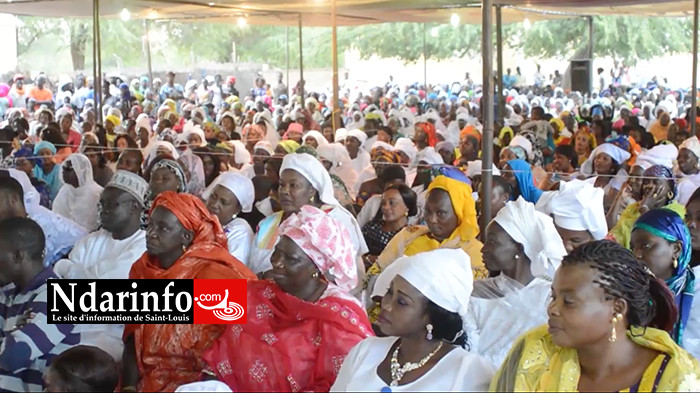 Awa NDIAYE remobilise ses militants et leur octroie un financement de 100 millions de francs. Awa NDIAYE remobilise ses militants et leur octroie un financement de 100 millions de francs.