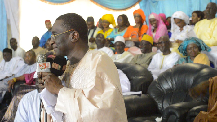 Gamou annuel de Souima : Mamadou Racine Sy va travailler pour un deuxième mandat du Président Macky Sall ( Vidéos ) Gamou annuel de Souima : Mamadou Racine Sy va travailler pour un deuxième mandat du Président Macky Sall ( Vidéos )
