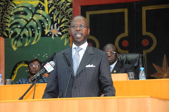 Le Premier ministre Boun Abdallah Dionne : « Le Sénégal aura au moins 25% sur les ressources pétrolières trouvées » Le Premier ministre Boun Abdallah Dionne : « Le Sénégal aura au moins 25% sur les ressources pétrolières trouvées »