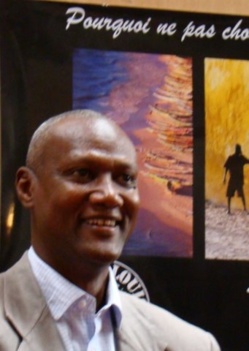 POESIE : Abdoukhadre DIALLO a présenté son recueil « Celle que j’attendais »