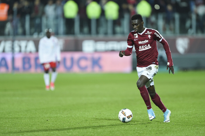 LOSC – Mercato : transfert record en vue pour Ismaïla Sarr ! LOSC – Mercato : transfert record en vue pour Ismaïla Sarr !