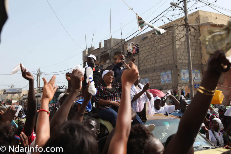 PHOTOS – Impressionnante mobilisation à la caravane de BBY sur la Langue de Barbarie