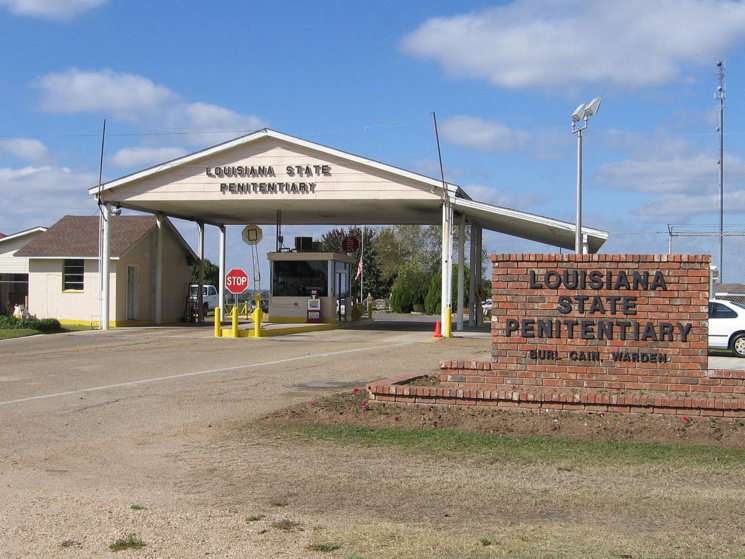 Assane Diouf transféré et esseulé dans une prison de haute sécurité en Louisiane : les choses se compliquent pour l'insulteur