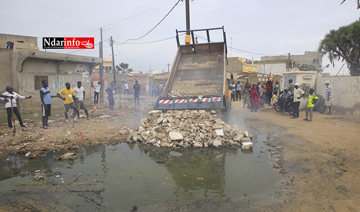 Lutte contre les inondations : Amadou NIANG au chevet des populations de Pikine Bas-Sénégal (vidéo)