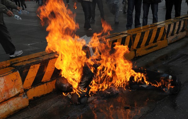 Mauritanie: un Sénégalais s'immole par le feu à cause d'un différend avec la douane Mauritanie: un Sénégalais s'immole par le feu à cause d'un différend avec la douane