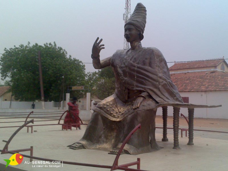 OPINION - Il faut ériger une statue de Linguère Ndatté Yalla à NDAR. Par Amadou Bakhaw DIAW OPINION - Il faut ériger une statue de Linguère Ndatté Yalla à NDAR. Par Amadou Bakhaw DIAW