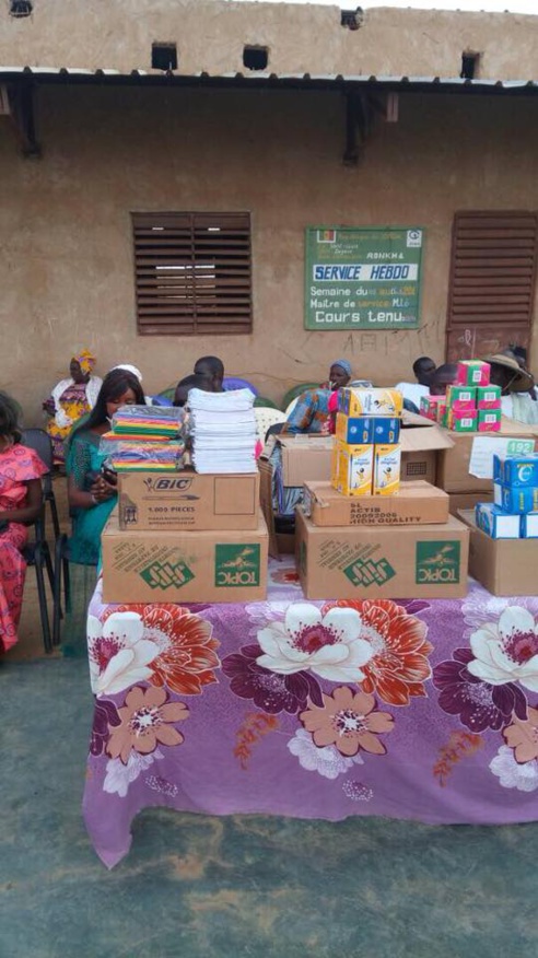 RONKH : Faly SECK offre des kits scolaires aux élèves et du matériel informatique aux écoles ( photos )
