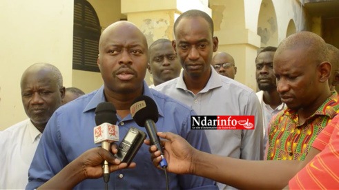 HÔPITAL DE SAINT-LOUIS : les syndicats scellent leur union (vidéo) HÔPITAL DE SAINT-LOUIS : les syndicats scellent leur union (vidéo)
