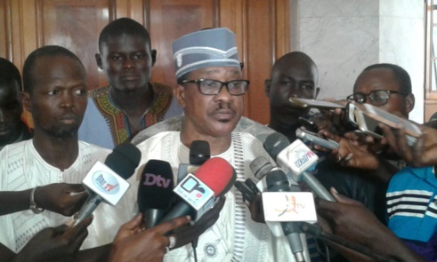 Numéro 2 du Pds : Madické Niang ne lâche pas le morceau / «Je me conformerais à la volonté du Président Wade…Nous restons dans l’attente Numéro 2 du Pds : Madické Niang ne lâche pas le morceau / «Je me conformerais à la volonté du Président Wade…Nous restons dans l’attente