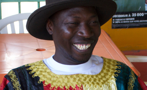 Un ancien de l'Ugb se fait honorer à la Conférence Asa à Chicago : Le Pr Fallou Ngom remporte le prestigieux Prix Herskovits Un ancien de l'Ugb se fait honorer à la Conférence Asa à Chicago : Le Pr Fallou Ngom remporte le prestigieux Prix Herskovits