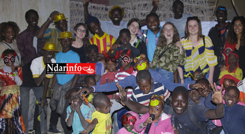 DAROU : Chance For All Sénégal crée la joie chez les enfants démunis (vidéo) DAROU : Chance For All Sénégal crée la joie chez les enfants démunis (vidéo)