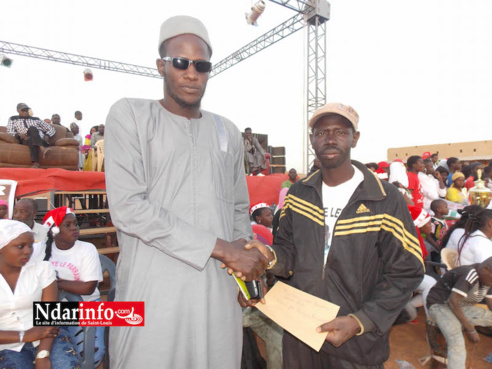 FINALE DE LA ZONE 13 : le parrain Pape DIEYE, mécène de la jeunesse (vidéo) FINALE DE LA ZONE 13 : le parrain Pape DIEYE, mécène de la jeunesse (vidéo)