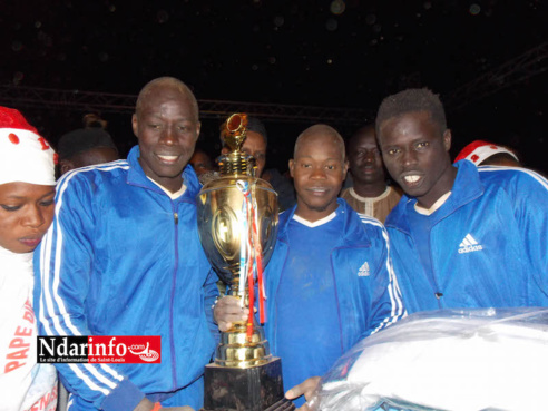 FINALE DE LA ZONE 13 : le parrain Pape DIEYE, mécène de la jeunesse (vidéo)