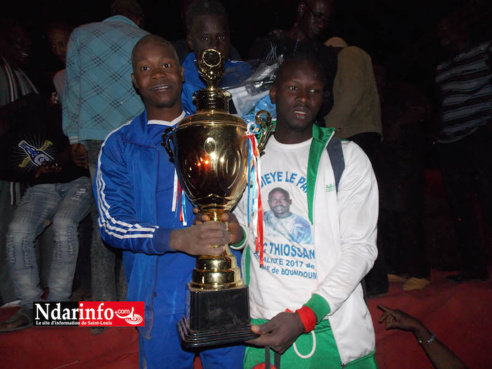 FINALE DE LA ZONE 13 : le parrain Pape DIEYE, mécène de la jeunesse (vidéo) FINALE DE LA ZONE 13 : le parrain Pape DIEYE, mécène de la jeunesse (vidéo)