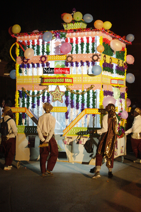 Le Fanal de Saint-Louis dans toute sa splendeur ( Vidéo & Photos ) Le Fanal de Saint-Louis dans toute sa splendeur ( Vidéo & Photos )