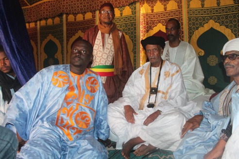 Saint-Louis : Accueil populaire pour le Khalif général des Khadres ( photos) Saint-Louis : Accueil populaire pour le Khalif général des Khadres ( photos)