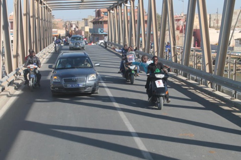 Saint-Louis : Accueil populaire pour le Khalif général des Khadres ( photos) Saint-Louis : Accueil populaire pour le Khalif général des Khadres ( photos)
