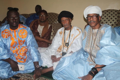 Saint-Louis : Accueil populaire pour le Khalif général des Khadres ( photos) Saint-Louis : Accueil populaire pour le Khalif général des Khadres ( photos)