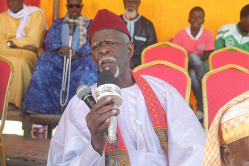 Saint-Louis : Accueil populaire pour le Khalif général des Khadres ( photos) Saint-Louis : Accueil populaire pour le Khalif général des Khadres ( photos)