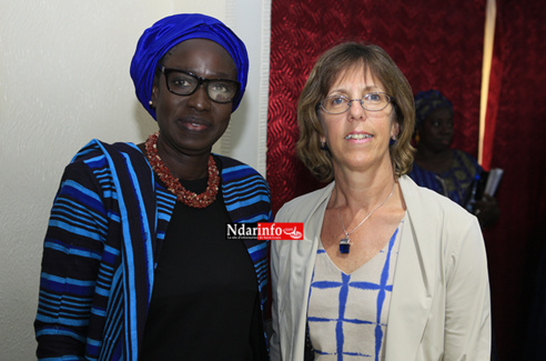 Lutte contre les mariages d’enfants : L’ambassadrice du Canada salue « le travail de qualité » du Gestes de l'Ugb (vidéo) Lutte contre les mariages d’enfants : L’ambassadrice du Canada salue « le travail de qualité » du Gestes de l'Ugb (vidéo)