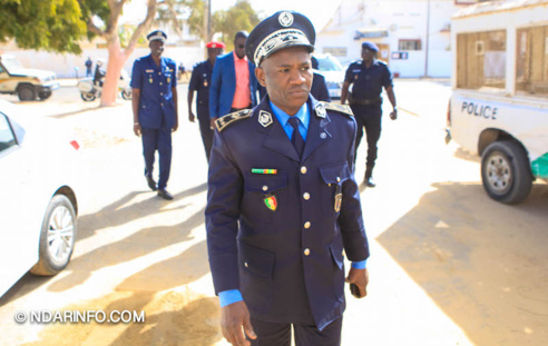 POLICE: le Commissaire Ousmane FALL installé à l'arrondissement de l'île (photos)