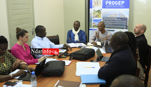 Relèvement d’urgence des sinistrés de la Langue de Barbarie : Fin d’une mission de l’ADM, de la Banque Mondiale et l’Union européenne à Saint-Louis (vidéo) Relèvement d’urgence des sinistrés de la Langue de Barbarie : Fin d’une mission de l’ADM, de la Banque Mondiale et l’Union européenne à Saint-Louis (vidéo)