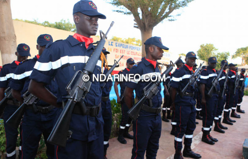 Saint-Louis : le Général Victor TINE satisfait de la rénovation de la Caserne des Sapeurs de l’île (vidéo) Saint-Louis : le Général Victor TINE satisfait de la rénovation de la Caserne des Sapeurs de l’île (vidéo)
