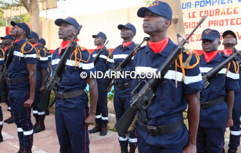 Saint-Louis : le Général Victor TINE satisfait de la rénovation de la Caserne des Sapeurs de l’île (vidéo) Saint-Louis : le Général Victor TINE satisfait de la rénovation de la Caserne des Sapeurs de l’île (vidéo)