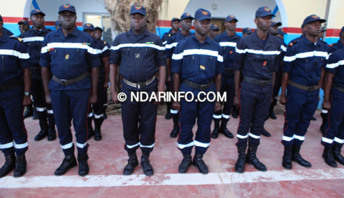Saint-Louis : le Général Victor TINE satisfait de la rénovation de la Caserne des Sapeurs de l’île (vidéo) Saint-Louis : le Général Victor TINE satisfait de la rénovation de la Caserne des Sapeurs de l’île (vidéo)