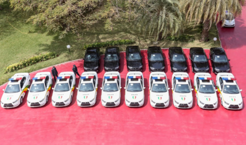 SÉNÉGAL : La police et les sapeurs-pompiers équipés en voitures de patrouille et d'ambulances médicalisées (IMAGES) SÉNÉGAL : La police et les sapeurs-pompiers équipés en voitures de patrouille et d'ambulances médicalisées (IMAGES)